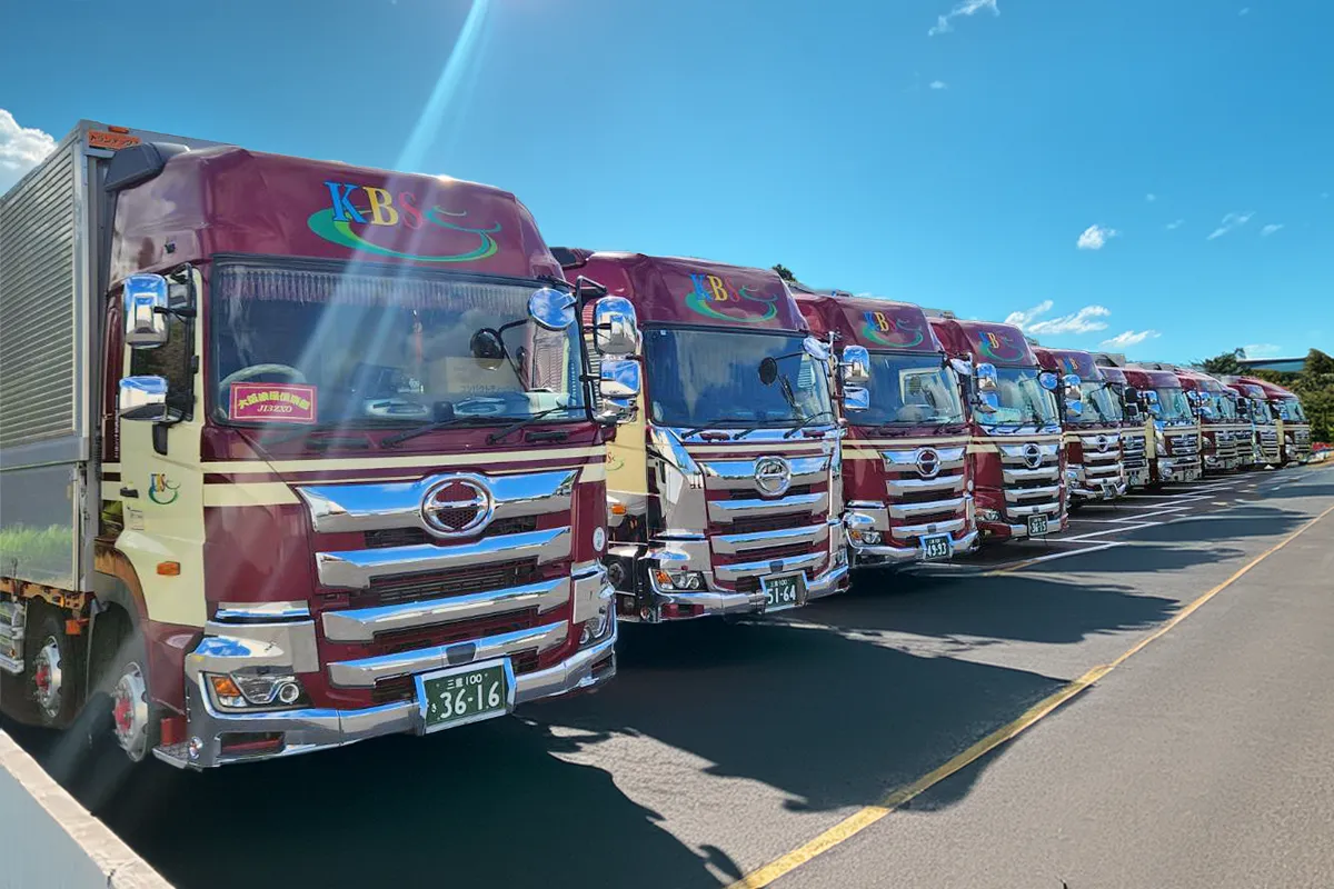 トラックの写真